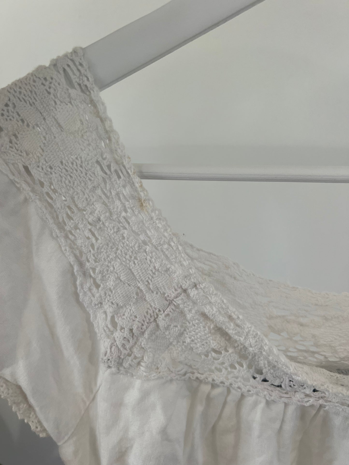 Linen + Lace Blouse