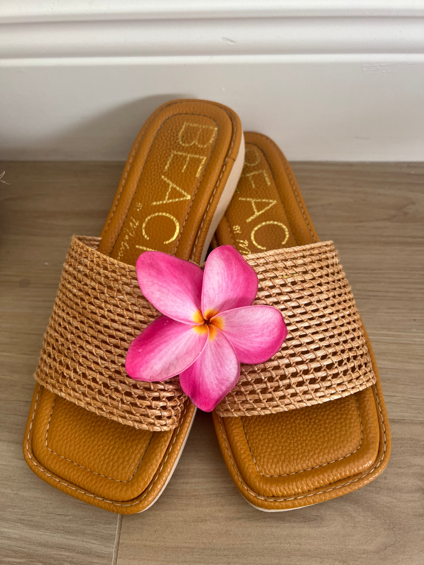 Maui Woven Slide